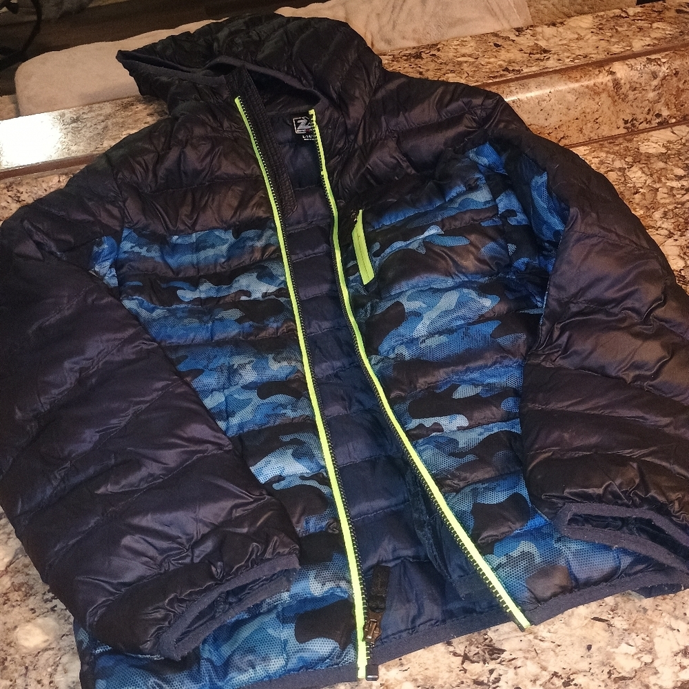 Boys spring fall jacket size large zero polar brand size 14 16. Blue Navy